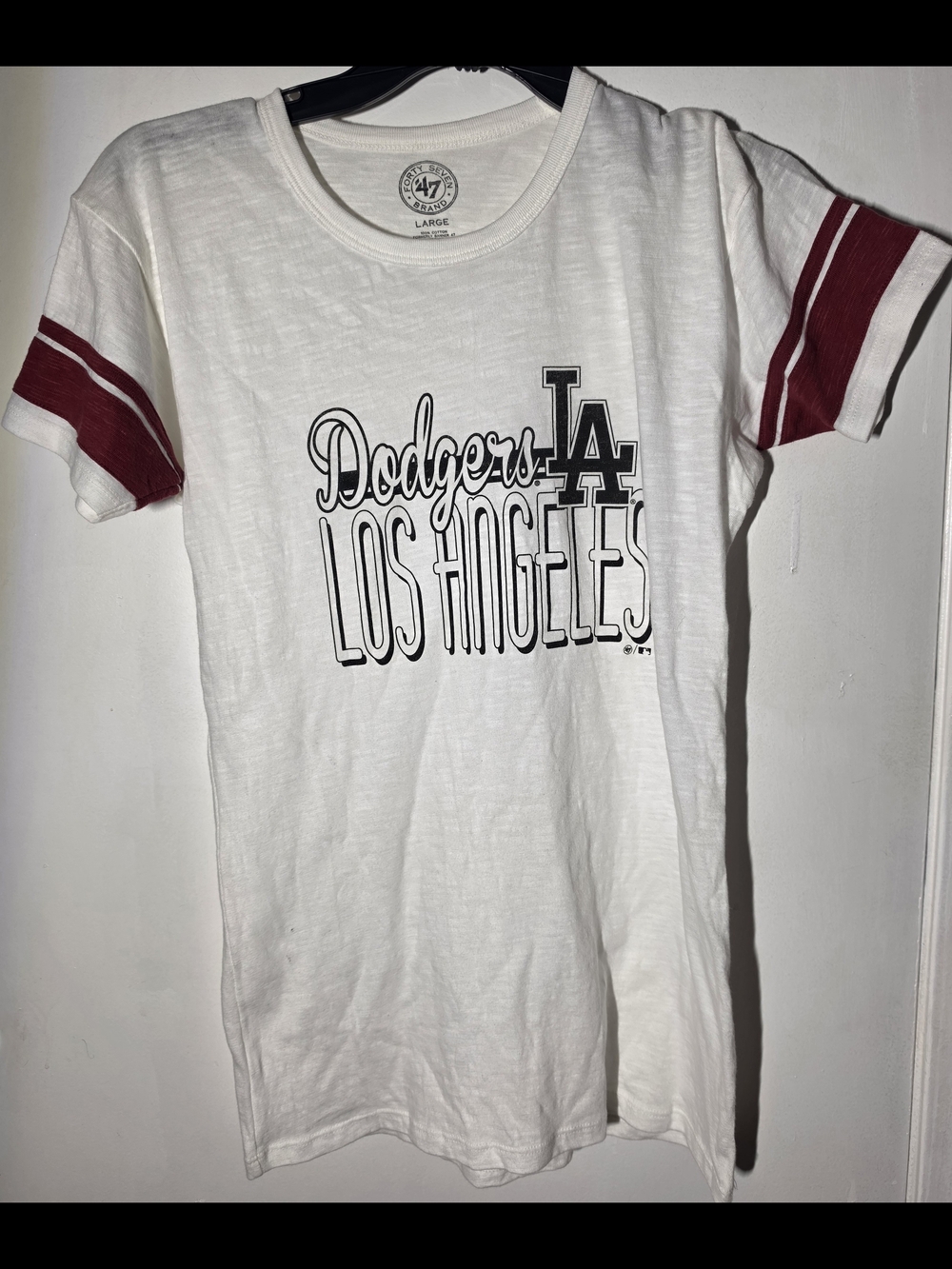 47 White Tee with Maroon Sleeve Stripes - Dodgers Los Angeles Graphic